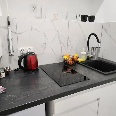 19 - Ghetto Heroes Square