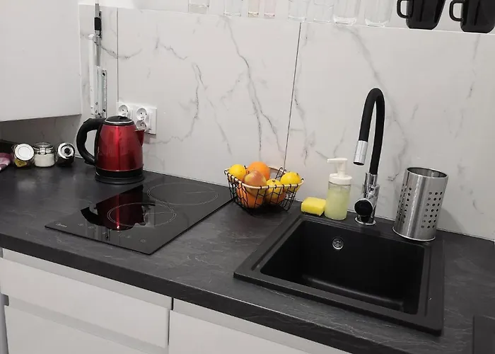 19 - Ghetto Heroes Square